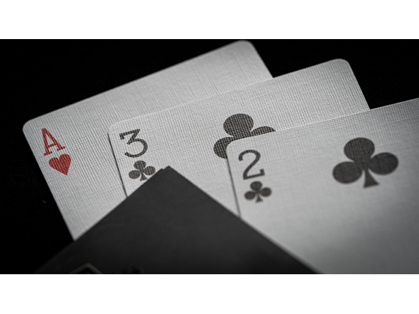 Michael Skinner's Ultimate 3 Card Monte RED by Murphy's Magic Supplies Inc.