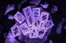 Bioluminescent Playing Cards – Bild 3