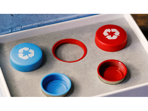 ProCaps (Gimmicks and Online Instructions) by Lloyd Barnes