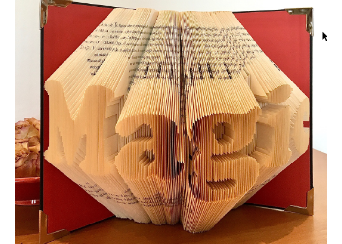 Büchervariationen von Barbara Giobbi mit persönlichem Namen
