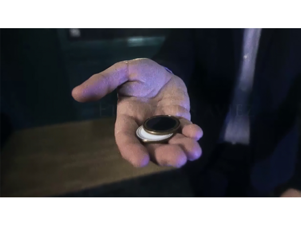 Balance (Gold) by Mathieu Bich & Benoit Campana & Marchand de Trucs