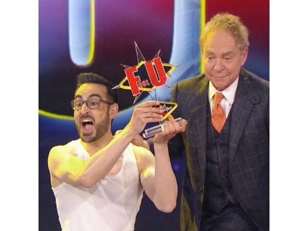 Anillo Ring to Shoelace by Adrián Carratalá