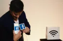 Plug it  (Gimmicks and Online Instructions) by Gustavo Raley – Bild 4