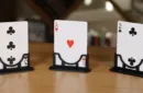 Three Cards Monte Stand RED (Gimmicks and Online Instruction) by Jeki Yoo – Image 2