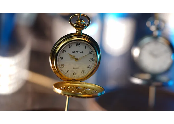 Infinity Pocket Watch V3 - Gold Case White Dial / STD Version (Gimmick and Online Instructions) by Bluether Magic