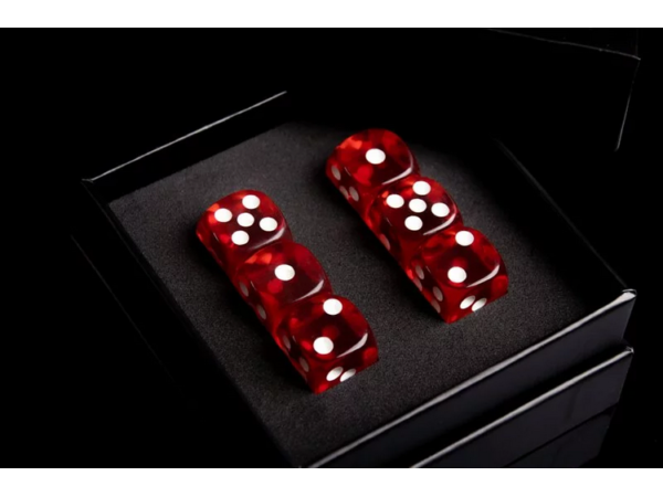 LINKING DICE 2.0 by Nobuyuki Nojima