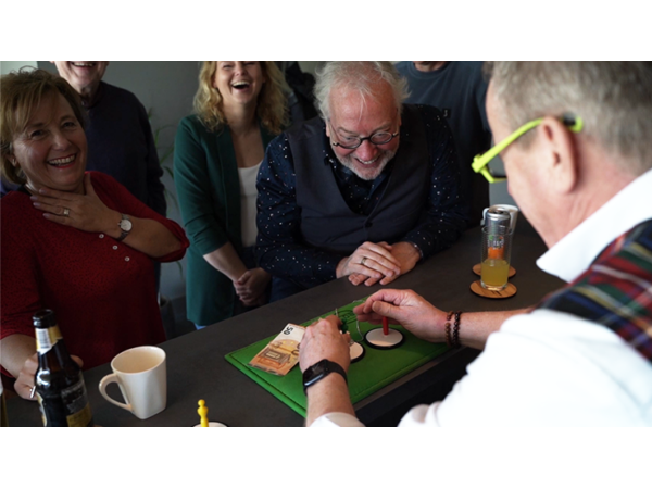 Double Down (Gimmicks and Online Instructions) by Leo Smetsers