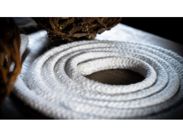 ROPE ULTRA WHITE 25 ft. (CORELESS) by Murphy's Magic Supplies - Trick