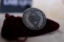 The Token of Life (Gimmicks and Online Instructions) by Luca Volpe, Paul McCaig and Alan Wong – Image 1