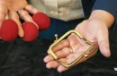 It's Pursenal (Gimmicks and Online Instructions) by Michael O'Brien & Deuce Gala Magic – Bild 5