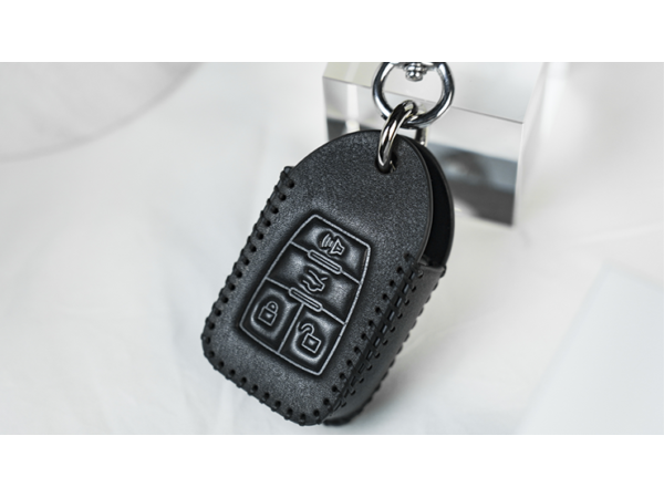 Palm Peeker Keychain Case by PITATA MAGIC