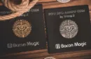 BOW AND ARROW COIN GOLD (Gimmick and Online Instructions) by Bacon Magic – Image 2