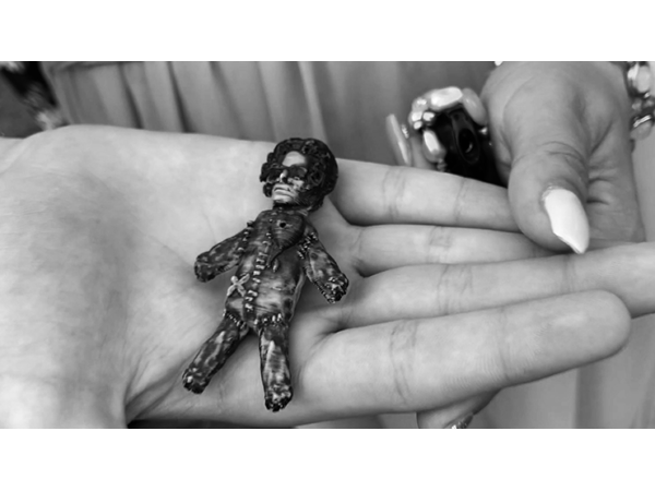 Hoodoo the Return (Gimmicks and Online Instructions) by iNFiNiTi