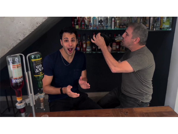 CARSON'S DRINK (Gimmicks and Online Instructions) by Juan Pablo
