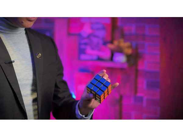 Chaos Cube (Gimmicks and Online Instructions) by Alfonso Abejuela