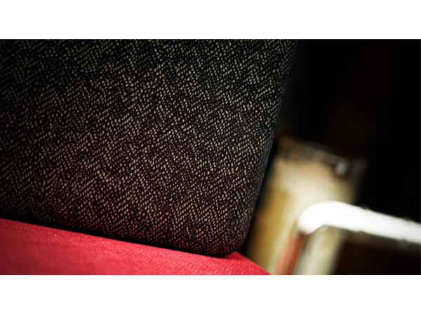 Elegant Close-up Pad (Black) by TCC -