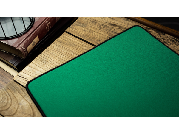 Sewn-Edge Basic Close-Up Pad (Green) by TCC Presents - Trick