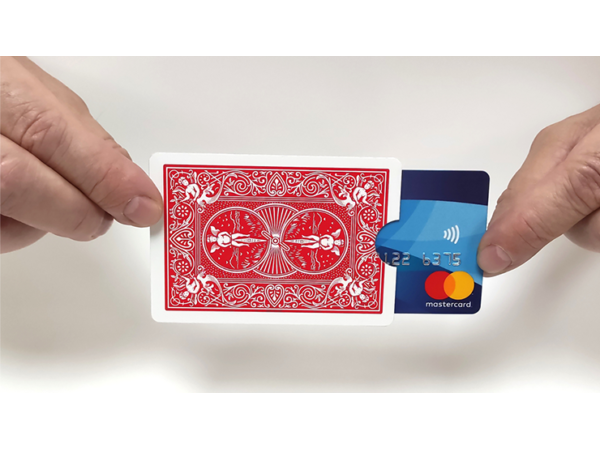 Credit Card Holder (Made from Red Bicycle cards) by Joker Magic - Trick