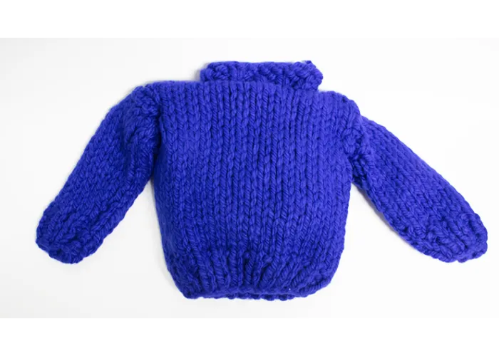 The Uncanny Yarn (Blue) by Steve Hart