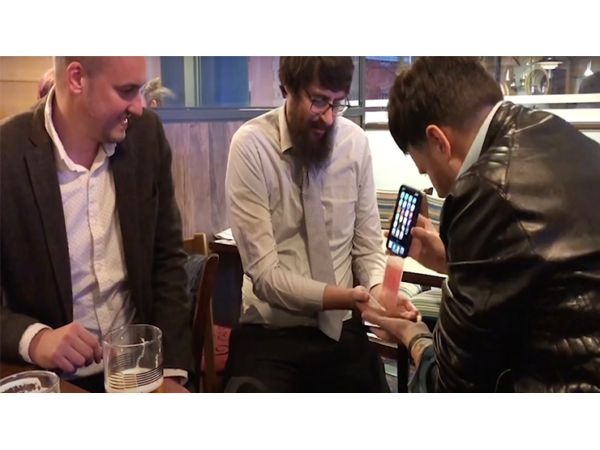 SHOWCASE 2.0 (Universal) by Thomas Sealey and Mark Traversoni