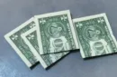 Money-Money by Mickael Chatelain – Bild 2