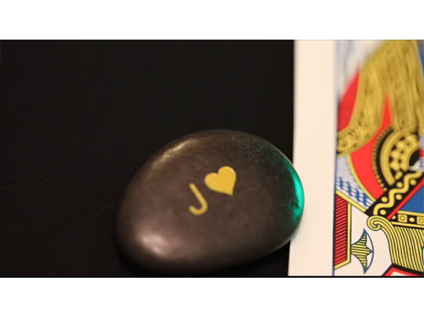 The Lucky Stone (Gimmicks and Online Instructions) by Luca Volpe and Alan Wong