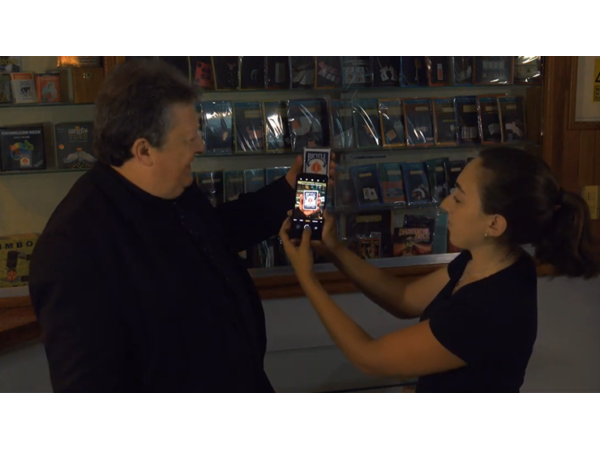 Zooming Box (Red) by Mag Gerard and Henry Evans