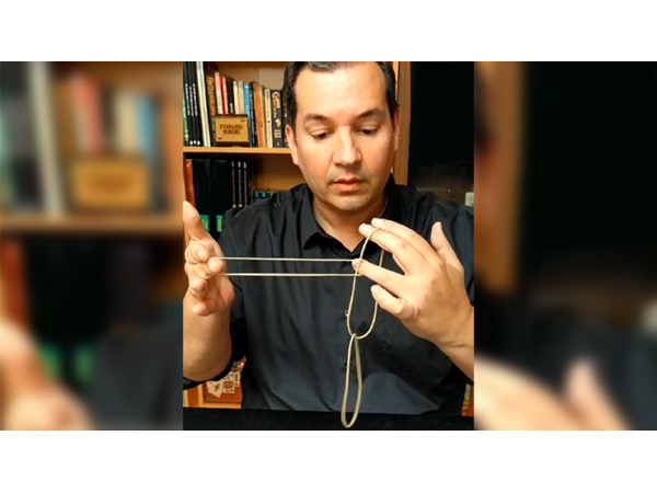 Linking Bands by Fernando Moreno