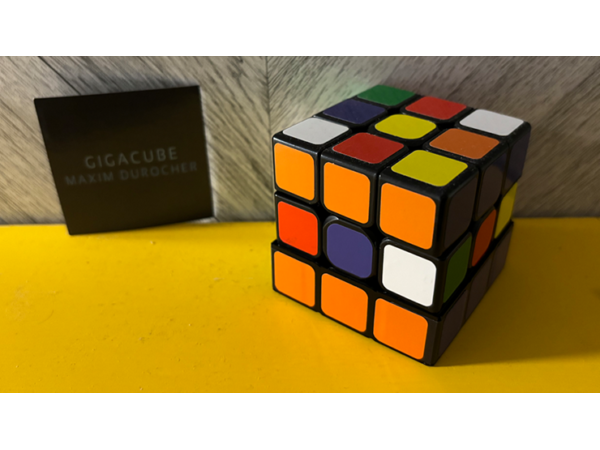 Gigacube by Maxim Durocher