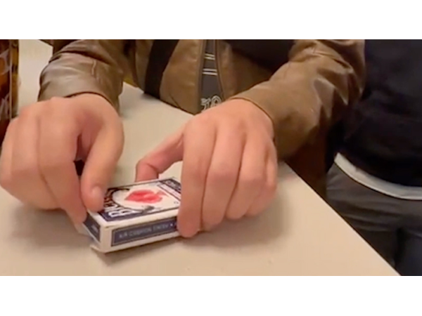 Unliftable - Light Heavy Deck by Iñaki and Javier Franco (Red)