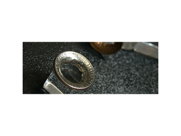 KuKarate Coin (Half Dollar) by Roy Kueppers - Trick