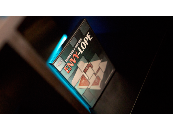 Paul Harris Presents Envylope (RED) by Brandon David and Chris Turchi - Trick