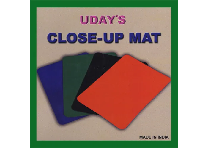 Close-Up Mat (12.5 inch x 17 inch) Green by Uday - Trick