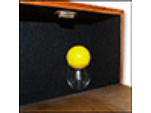 Ghost Cabinet by G&L - Trick
