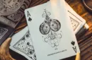 Smoke & Mirrors, V1: Relaunch Edition - Smoke (White) Edition Playing Cards – Bild 3