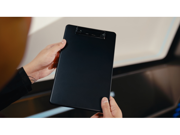 Smart Clipboard (Black) by Pitata Magic