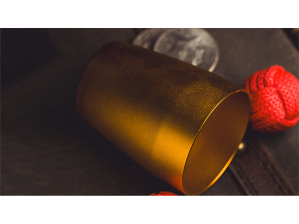 Cupcake 2.0 (Gold Metal) by Milo & Bacon Magic